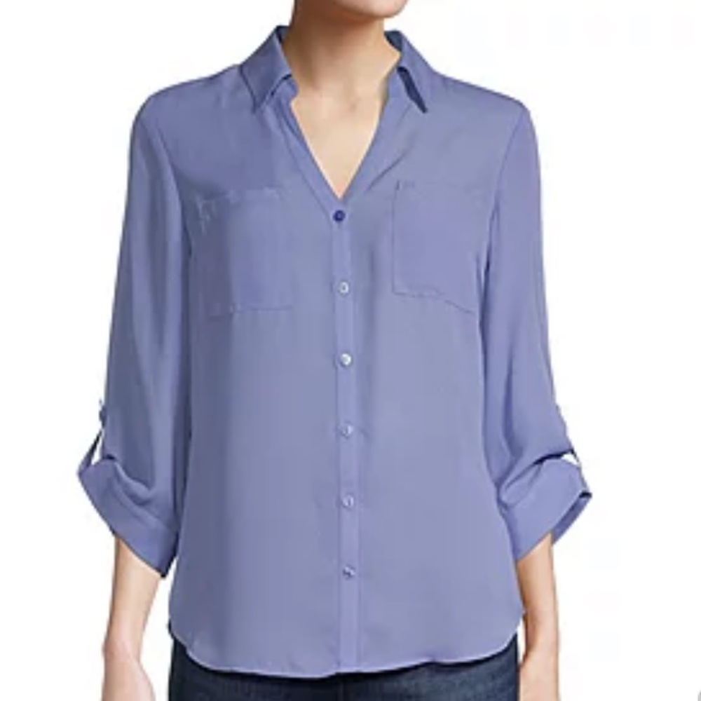 NWT by&by button blouse